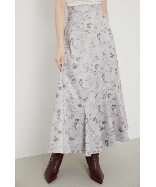 rienda（リエンダ）の「ウェーブヘムフレアスカート（スカート・レディース・シルバー/ブラック系その他/パープル系その他・SMALL/MEDIUM）」の2枚目の写真