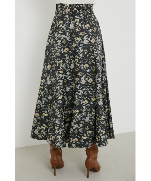 rienda（リエンダ）の「ウェーブヘムフレアスカート（スカート・レディース・シルバー/ブラック系その他/パープル系その他・SMALL/MEDIUM）」の13枚目の写真