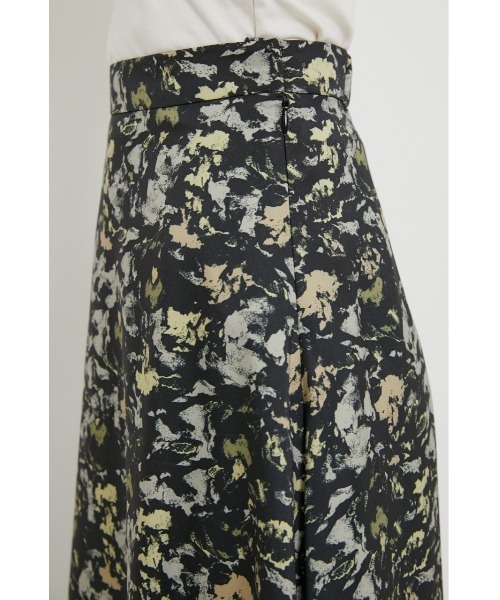 rienda（リエンダ）の「ウェーブヘムフレアスカート（スカート・レディース・シルバー/ブラック系その他/パープル系その他・SMALL/MEDIUM）」の11枚目の写真