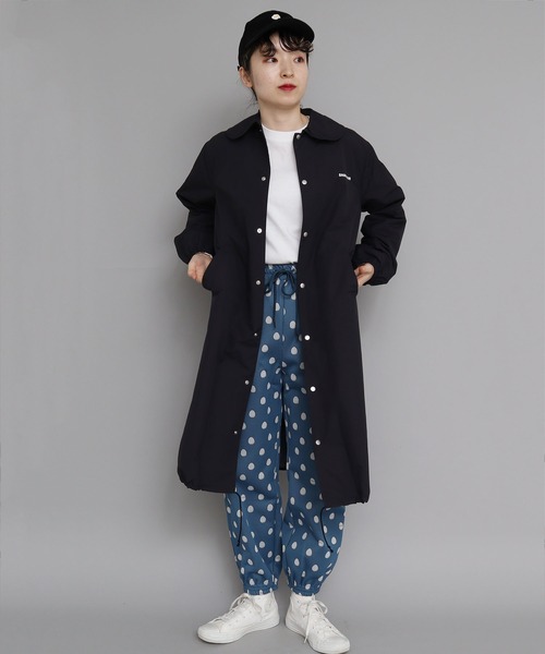 I am I in fact...（アイアムアイインファクト）の「ナイロンタッサー ラウンドカラーコーチコート（その他アウター・レディース・グリーン/レッド/ブラック・FREE）」の7枚目の写真