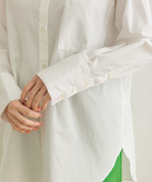 URBAN RESEARCH(アーバンリサーチ)の「ロングカフスシャツ(シャツ/ブラウス・レディース・オフホワイト/ストライプ・FREE)」の4枚目の写真