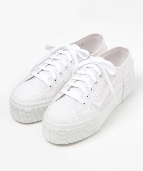 SUPERGA(スペルガ)の「SUPERGA/SUPERGA LOUD(レディース) 2945289(スニーカー・レディース・ホワイト/ブラック・SMALL/MEDIUM)」の2枚目の写真