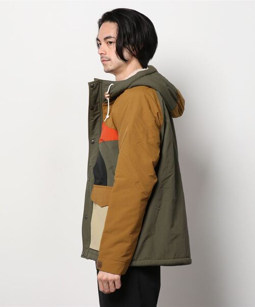 CHUMS(チャムス)の「【オンライン限定】CHUMS/チャムス ボアジャケット CH04-1275(マウンテンパーカー・メンズ・ブラック/ベージュ/カーキ/マルチ・M/L/XL)」の6枚目の写真