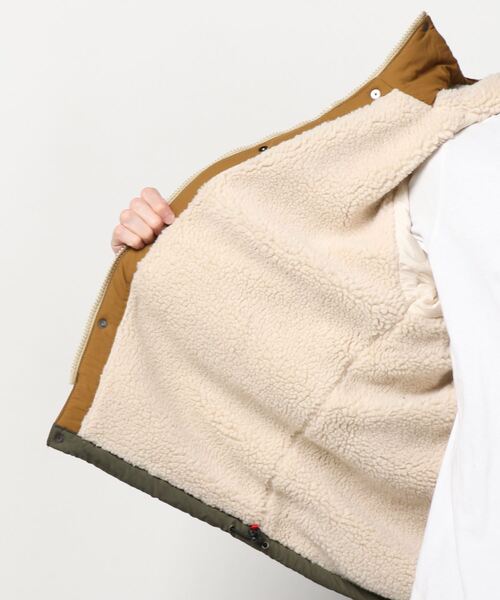 CHUMS(チャムス)の「【オンライン限定】CHUMS/チャムス ボアジャケット CH04-1275(マウンテンパーカー・メンズ・ブラック/ベージュ/カーキ/マルチ・M/L/XL)」の7枚目の写真