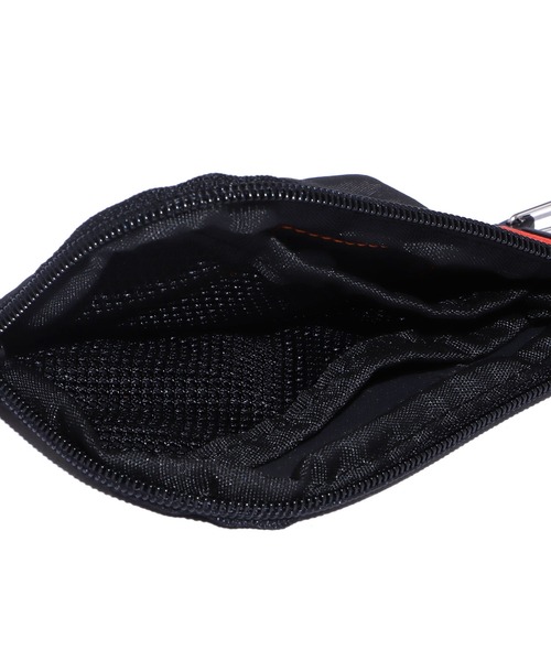 UNIVERSAL OVERALL(ユニバーサルオーバーオール)の「UNIVERSAL OVERALL/ユニバーサルオーバーオール マルチストラップバッグ ポーチ(ショルダーバッグ・メンズ・オレンジ/ブラック/ベージュ/カーキ/ネイビー・FREE)」の22枚目の写真