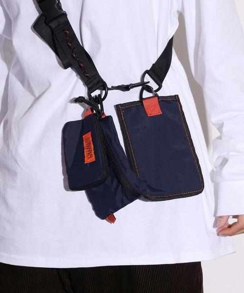 UNIVERSAL OVERALL(ユニバーサルオーバーオール)の「UNIVERSAL OVERALL/ユニバーサルオーバーオール マルチストラップバッグ ポーチ(ショルダーバッグ・メンズ・オレンジ/ブラック/ベージュ/カーキ/ネイビー・FREE)」の13枚目の写真