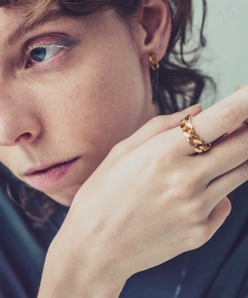 and cloud（アンドクラウド）の「Curb Chain Cutting Ring（リング・レディース・ブラック/イエローゴールド/シルバー・LL/L/S）」の12枚目の写真