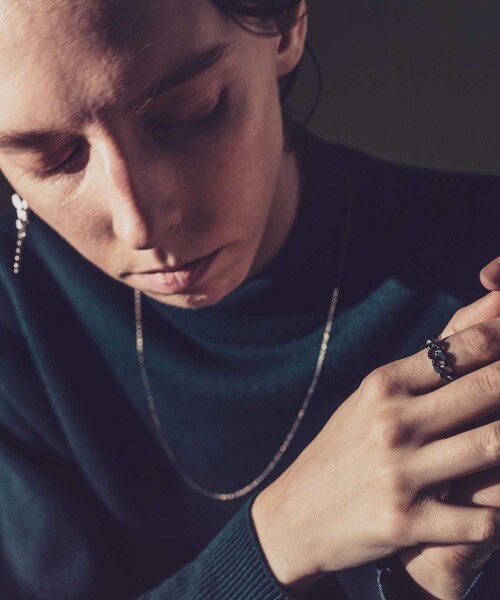 and cloud（アンドクラウド）の「Curb Chain Cutting Ring（リング・レディース・ブラック/イエローゴールド/シルバー・LL/L/S）」の14枚目の写真