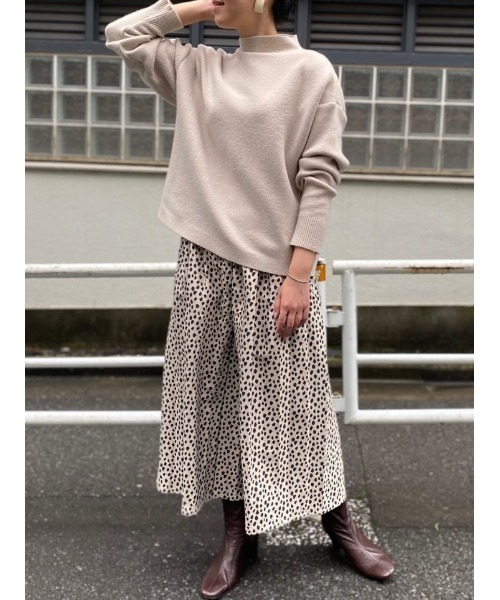 BEARDSLEY（ビアズリー）の「ニットフレアスカートとセットアップで着られる ボトルネックプルオーバー（ニット/セーター・レディース・ベージュ/グレー・FREE）」の8枚目の写真