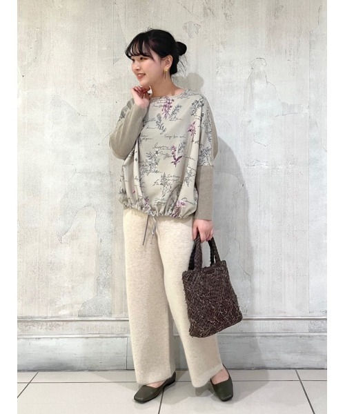 BEARDSLEY(ビアズリー)の「セットアップでもたのしめる花プリントニット(ニット/セーター・レディース・グレー/アイボリー・FREE)」の4枚目の写真