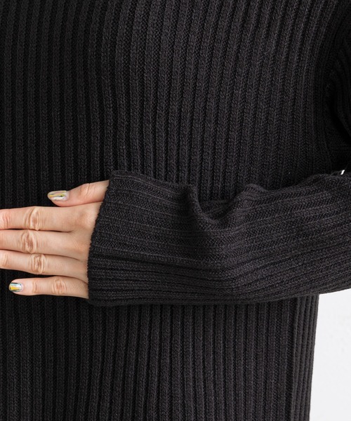 prose verse（プロズヴェール）の「バックレースアップリブニットワンピース（ワンピース・レディース・グレイッシュベージュ/アイボリー/ブラック・MEDIUM）」の5枚目の写真