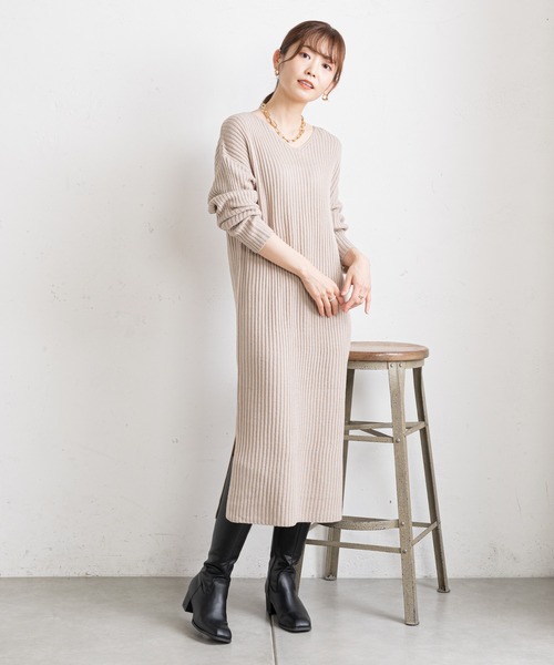 prose verse（プロズヴェール）の「バックレースアップリブニットワンピース（ワンピース・レディース・グレイッシュベージュ/アイボリー/ブラック・MEDIUM）」の8枚目の写真