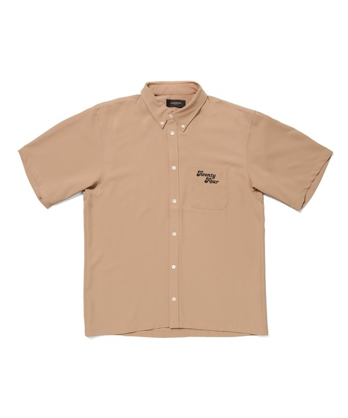 24karats(トゥウェンティーフォーカラッツ)の「EMB Logo Shirt(シャツ/ブラウス・メンズ・ブラウン/ブラック・MEDIUM/LARGE/SMALL/X-LARGE)」の2枚目の写真