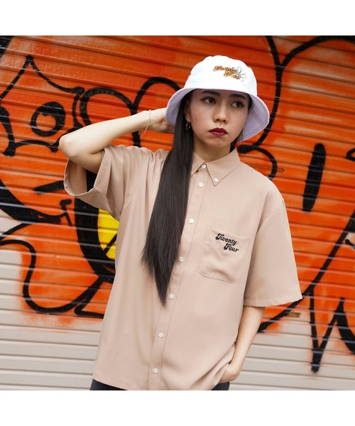 24karats(トゥウェンティーフォーカラッツ)の「EMB Logo Shirt(シャツ/ブラウス・メンズ・ブラウン/ブラック・MEDIUM/LARGE/SMALL/X-LARGE)」の14枚目の写真