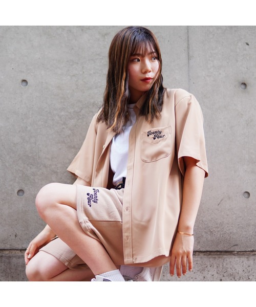 24karats(トゥウェンティーフォーカラッツ)の「EMB Logo Shirt(シャツ/ブラウス・メンズ・ブラウン/ブラック・MEDIUM/LARGE/SMALL/X-LARGE)」の17枚目の写真