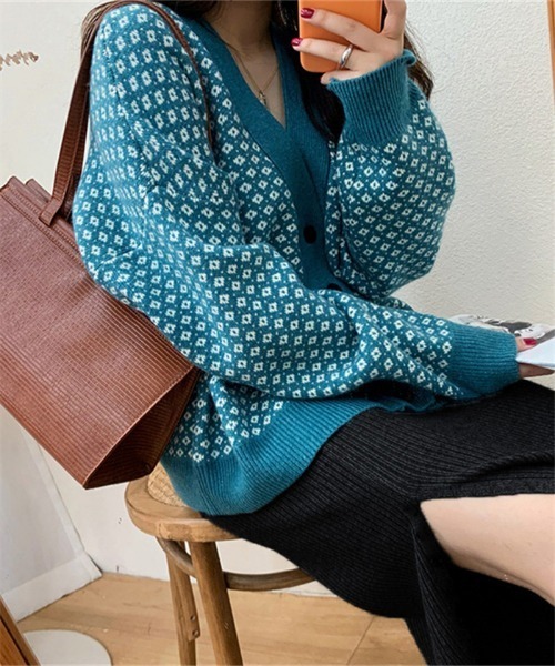MAISON DE THERESE（メゾン ド テレーズ）の「ボタン開き　ニットカーディガン（カーディガン/ボレロ・レディース・ホワイト/ブルーグリーン/ブラック・FREE）」の6枚目の写真