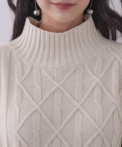 vis-`a-vis（ビサビ）の「【WEB限定】アシンメトリー柄ベルト付きボリュームニットワンピース（ワンピース・レディース・ブラック/グリーン/レンガ/キナリ・S/M）」の13枚目の写真