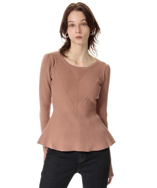 SLY(スライ)の「PEPLUM HG TOPS ペプラム ハイゲージ トップス(ニット/セーター・レディース・ベージュ/アイボリー/ブラック/ターコイズブルー・FREE)」の4枚目の写真