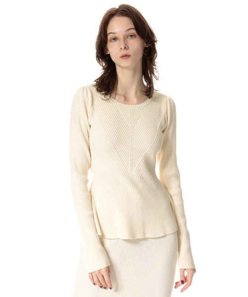 SLY(スライ)の「PEPLUM HG TOPS ペプラム ハイゲージ トップス(ニット/セーター・レディース・ベージュ/アイボリー/ブラック/ターコイズブルー・FREE)」の2枚目の写真
