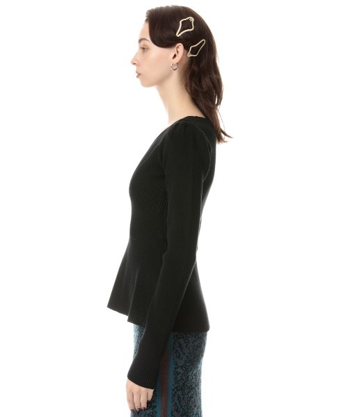 SLY(スライ)の「PEPLUM HG TOPS ペプラム ハイゲージ トップス(ニット/セーター・レディース・ベージュ/アイボリー/ブラック/ターコイズブルー・FREE)」の8枚目の写真