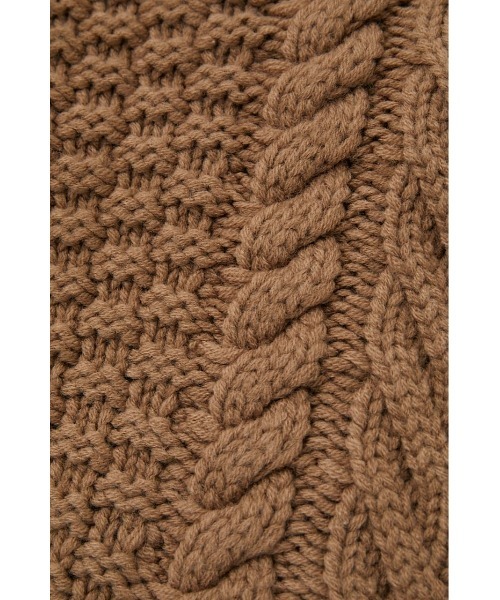MOUSSY（マウジー）の「BACK OPEN CABLE ニット（ニット/セーター・レディース・ブラック/ベージュ/アイボリー/キャメル・FREE）」の6枚目の写真