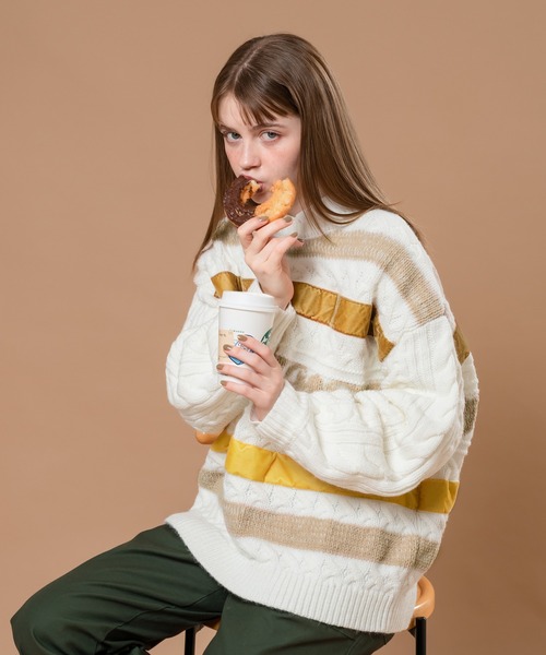 MUHET(ミュエータ)の「ケーブルデザインニット(ニット/セーター・レディース・オフホワイト/グリーン・SMALL/MEDIUM/X-LARGE)」の7枚目の写真