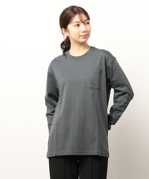 GIORDANO（ジョルダーノ）の「[ GIORDANO ] ルーズシルエットドロップショルダーロングスリーブTシャツ（長袖）（Tシャツ/カットソー・レディース・ブラウン/カーキ/ブルー/ホワイト/ブラック/ライトパープル/グレー・MEDIUM/LARGE/SMALL/XX-LARGE/X-LARGE）」の4枚目の写真