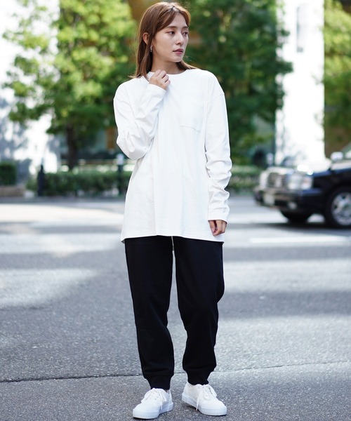 GIORDANO（ジョルダーノ）の「[ GIORDANO ] ルーズシルエットドロップショルダーロングスリーブTシャツ（長袖）（Tシャツ/カットソー・レディース・ブラウン/カーキ/ブルー/ホワイト/ブラック/ライトパープル/グレー・MEDIUM/LARGE/SMALL/XX-LARGE/X-LARGE）」の10枚目の写真