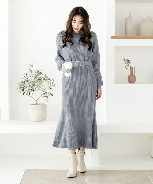 Julia Boutique（ジュリアブティック）の「ベルト付きローゲージニットマーメイドワンピース/21592（ワンピース・レディース・ベージュ/ブラック/アイボリー/ブルー・ONE）」の7枚目の写真
