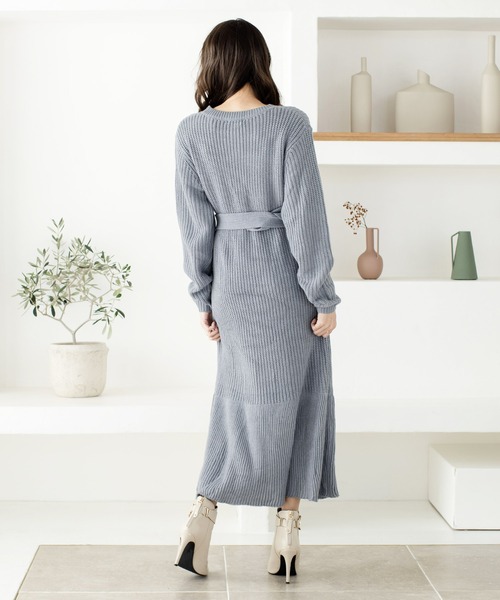 Julia Boutique（ジュリアブティック）の「ベルト付きローゲージニットマーメイドワンピース/21592（ワンピース・レディース・ベージュ/ブラック/アイボリー/ブルー・ONE）」の10枚目の写真