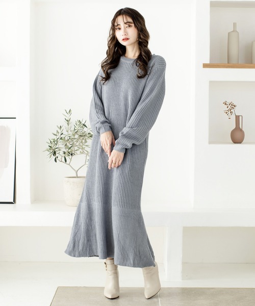 Julia Boutique（ジュリアブティック）の「ベルト付きローゲージニットマーメイドワンピース/21592（ワンピース・レディース・ベージュ/ブラック/アイボリー/ブルー・ONE）」の13枚目の写真