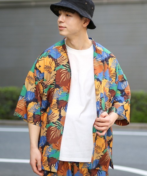 チチカカ（チチカカ）の「【ユニセックス】アソートビッグシャツ（シャツ/ブラウス・レディース・ブラック/ブラウン/グリーン・FREE）」の2枚目の写真