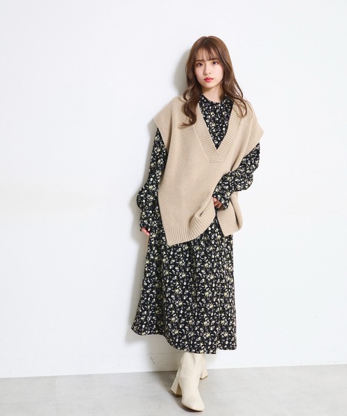 FREE'S MART（フリーズマート）の「◆深Ｖネックチュニックニットベスト（ニット/セーター・レディース・ベージュ/ホワイト/ブラック・FREE）」の10枚目の写真