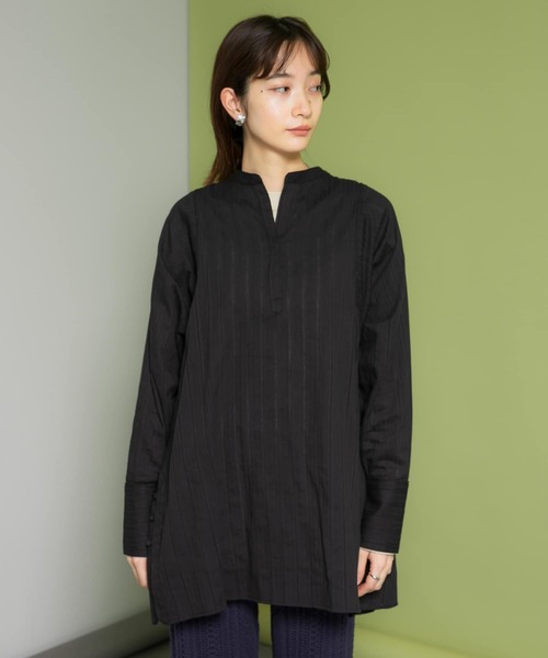 KBF（ケイビーエフ）の「ボリュームスリーブキーネックブラウス（シャツ/ブラウス・レディース・ブラック/オフホワイト/アイボリー・ONE）」の9枚目の写真