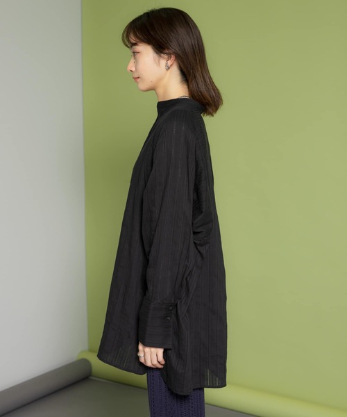 KBF（ケイビーエフ）の「ボリュームスリーブキーネックブラウス（シャツ/ブラウス・レディース・ブラック/オフホワイト/アイボリー・ONE）」の20枚目の写真