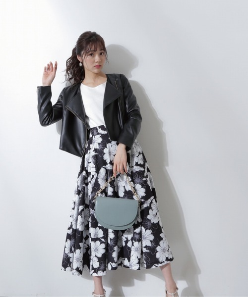 PROPORTION BODY DRESSING(プロポーションボディドレッシング)の「フェイクレザーライダース / 1212155201(ライダースジャケット・レディース・ブラック/ベージュ・MEDIUM/SMALL)」の4枚目の写真