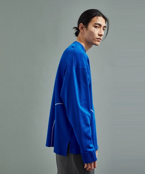 UNITED TOKYO（ユナイテッドトウキョウ）の「オーバーサイズステッチニット（ニット/セーター・メンズ・グレー/アイボリー/ブルー/ブラック・2/1）」の9枚目の写真