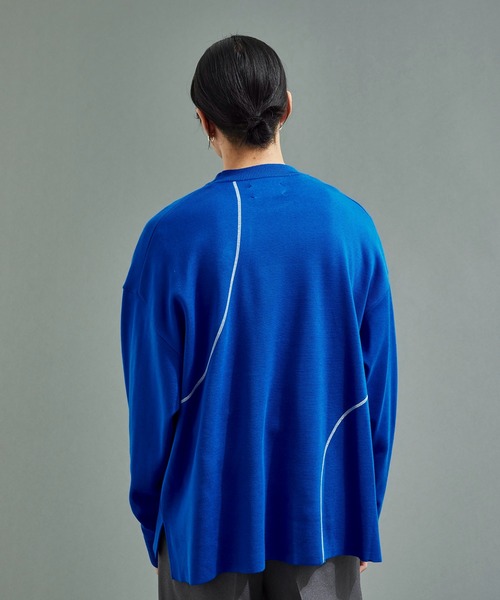 UNITED TOKYO（ユナイテッドトウキョウ）の「オーバーサイズステッチニット（ニット/セーター・メンズ・グレー/アイボリー/ブルー/ブラック・2/1）」の8枚目の写真