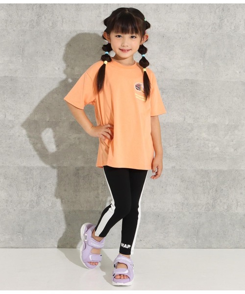 ANAP kids(アナップキッズ)の「ラインレギンス(レギンス/スパッツ・キッズ・グレー/ブラック・120cm/130cm/100cm/110cm)」の4枚目の写真