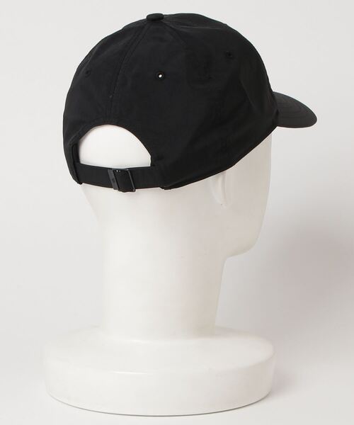 adidas（アディダス）の「クリンクル ナイロン ダッドキャップ / アディダス（キャップ・メンズ・ブラック・LARGE/MEDIUM）」の2枚目の写真