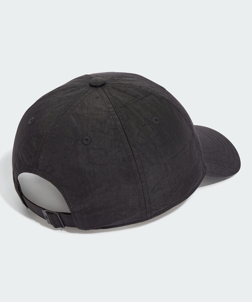 adidas（アディダス）の「クリンクル ナイロン ダッドキャップ / アディダス（キャップ・メンズ・ブラック・LARGE/MEDIUM）」の3枚目の写真