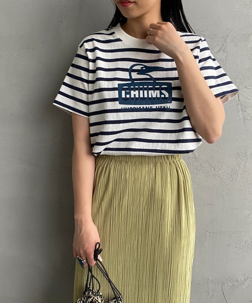 CHUMS（チャムス）の「[CHUMS/チャムス] BOOBY FACE ロゴプリントTシャツ（Tシャツ/カットソー・レディース・ホワイト/ネイビー/ホワイト×ネイビー・L）」の2枚目の写真