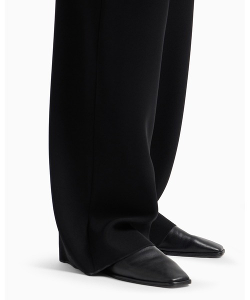 EMPORIO ARMANI(エンポリオアルマーニ)の「【エンポリオ アルマーニ】パラッツォパンツ テクノキャディ製(その他パンツ・レディース・ブラック・40/38/36)」の4枚目の写真