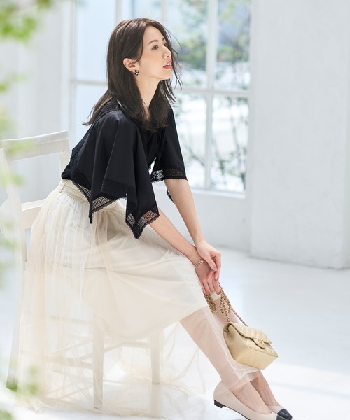RUIRUE BOUTIQUE（ルイルエブティック）の「ハンカチスリーブTシャツ ｜ 半袖 ボートネック トップス 体型カバー  オフィスカジュアル 通勤服 華やか Tシャツ（Tシャツ/カットソー・レディース・ブラック/オフホワイト/ブルーグレー/ネイビー/スミクロ・LL/3L/S/M/L/4L/5L）」の13枚目の写真