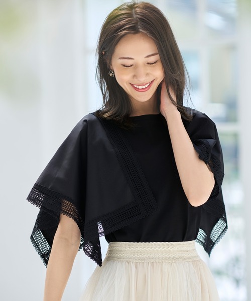RUIRUE BOUTIQUE（ルイルエブティック）の「ハンカチスリーブTシャツ ｜ 半袖 ボートネック トップス 体型カバー  オフィスカジュアル 通勤服 華やか Tシャツ（Tシャツ/カットソー・レディース・ブラック/オフホワイト/ブルーグレー/ネイビー/スミクロ・LL/3L/S/M/L/4L/5L）」の14枚目の写真