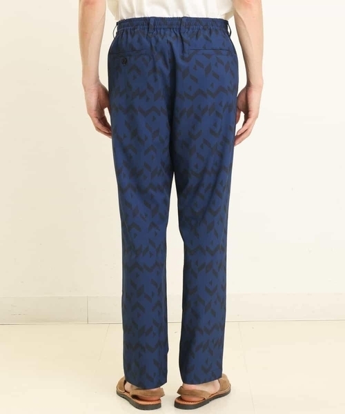 a.v.v（アーヴェヴェ）の「幾何学柄プリントイージーパンツ（その他パンツ・メンズ・ブルー・46/48）」の19枚目の写真