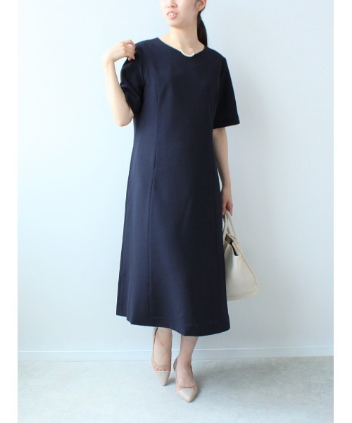 fleur by mint breeze(フルールバイミントブリーズ)の「【M~5L 大きいサイズ】Vネック Aライン ワンピース(ワンピース・レディース・ネイビー/ブルー・LL/3L/4L/5L/M/L)」の6枚目の写真
