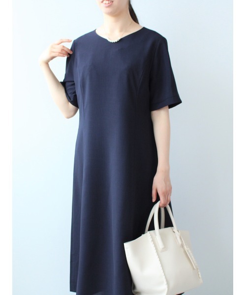 fleur by mint breeze(フルールバイミントブリーズ)の「【M~5L 大きいサイズ】Vネック Aライン ワンピース(ワンピース・レディース・ネイビー/ブルー・LL/3L/4L/5L/M/L)」の4枚目の写真