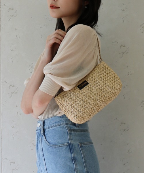 セール】GUESS/ゲス CUT OUT フェイクレザーフラップ付ミニ