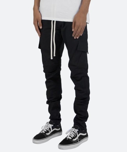 mnml（ミニマル）の「mnml/ミニマル/スリムカーゴパンツ/CARGO DRAWCORD II PANTS)M2017-P301)（カーゴパンツ・メンズ・カーキ/オリーブ系/ブラック・L/M/S/XL/XS）」の2枚目の写真